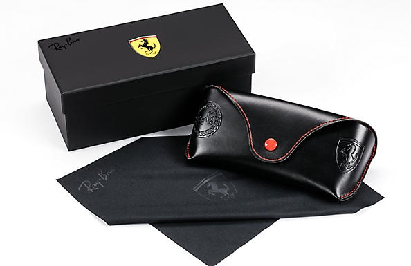 Очки Ray Ban Scuderia Ferrari Collection RB 2132M F601/31